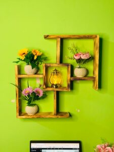 বার্ন উডেন ফ্লাওয়ার সেল্ফ